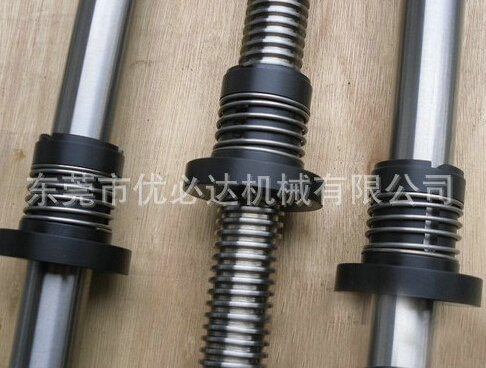 加硬梯形絲桿跟相同對(duì)比較為直觀的差異